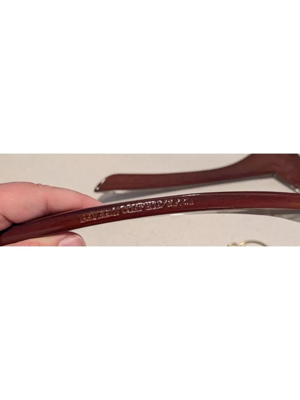 Beverly Coat HGR SF Wooden Hangers Set of 4 Gold Hooks 17